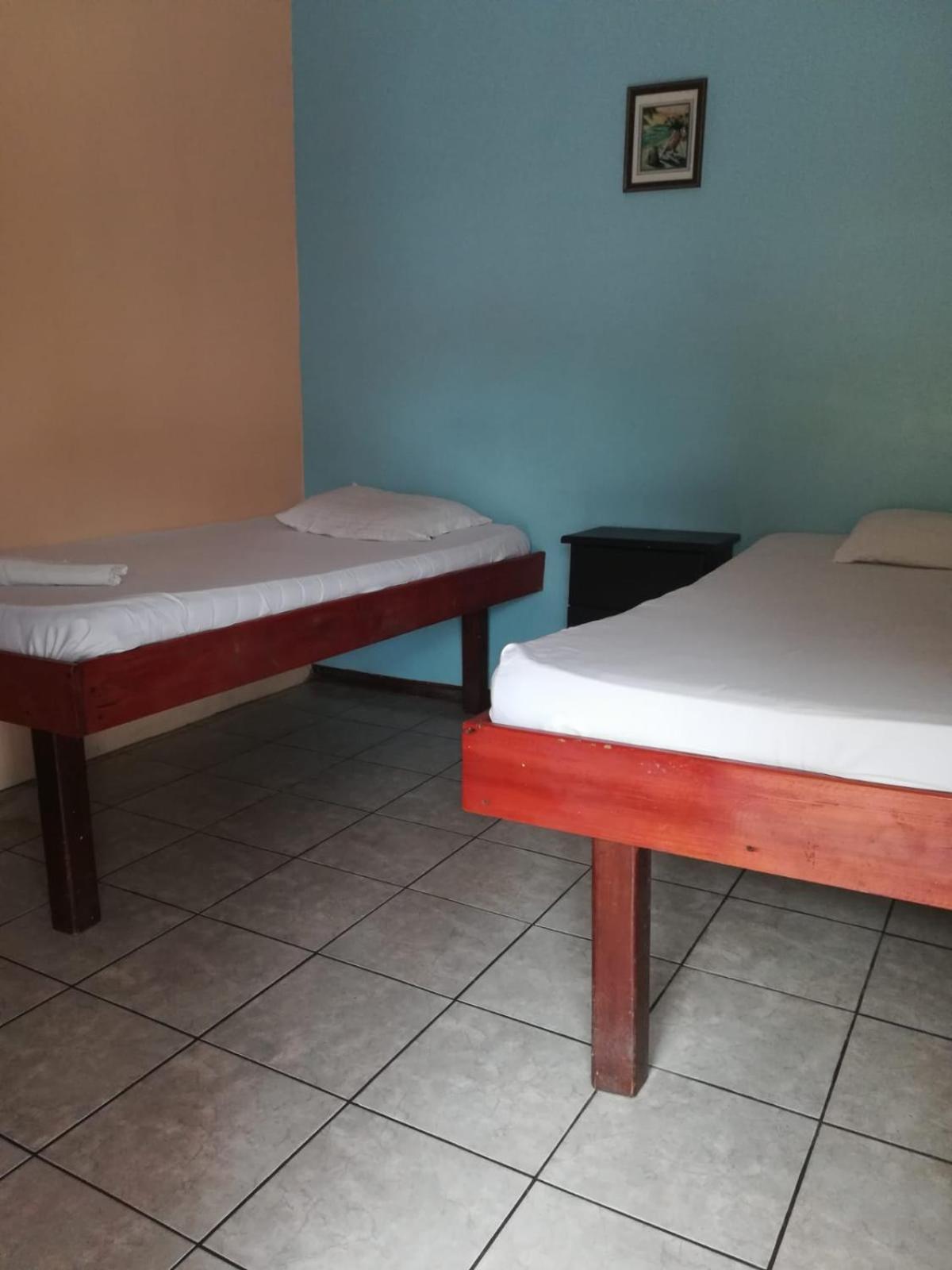 Costa Linda Art Hostel 曼努埃尔安东尼奥 外观 照片