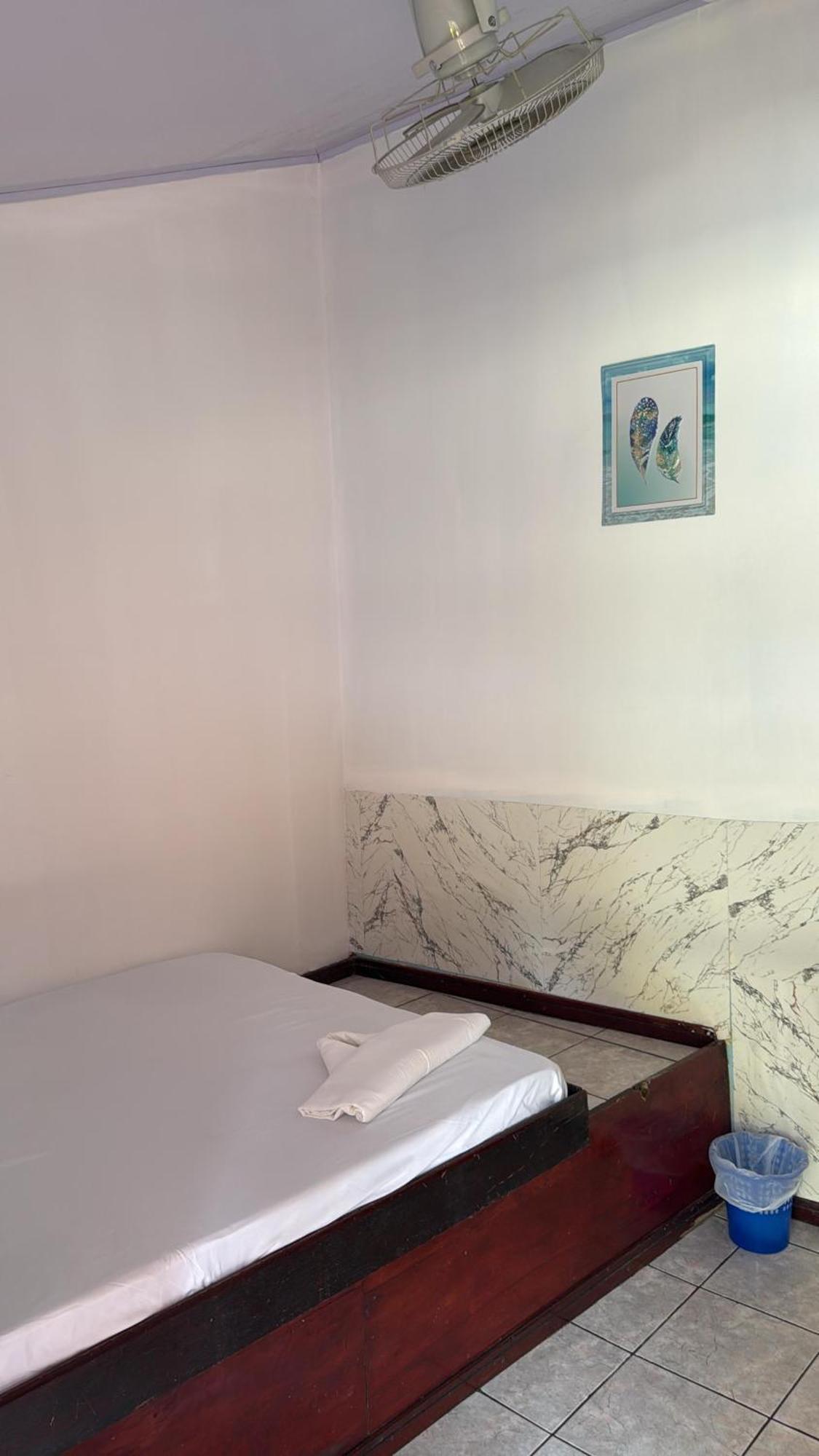 Costa Linda Art Hostel 曼努埃尔安东尼奥 外观 照片