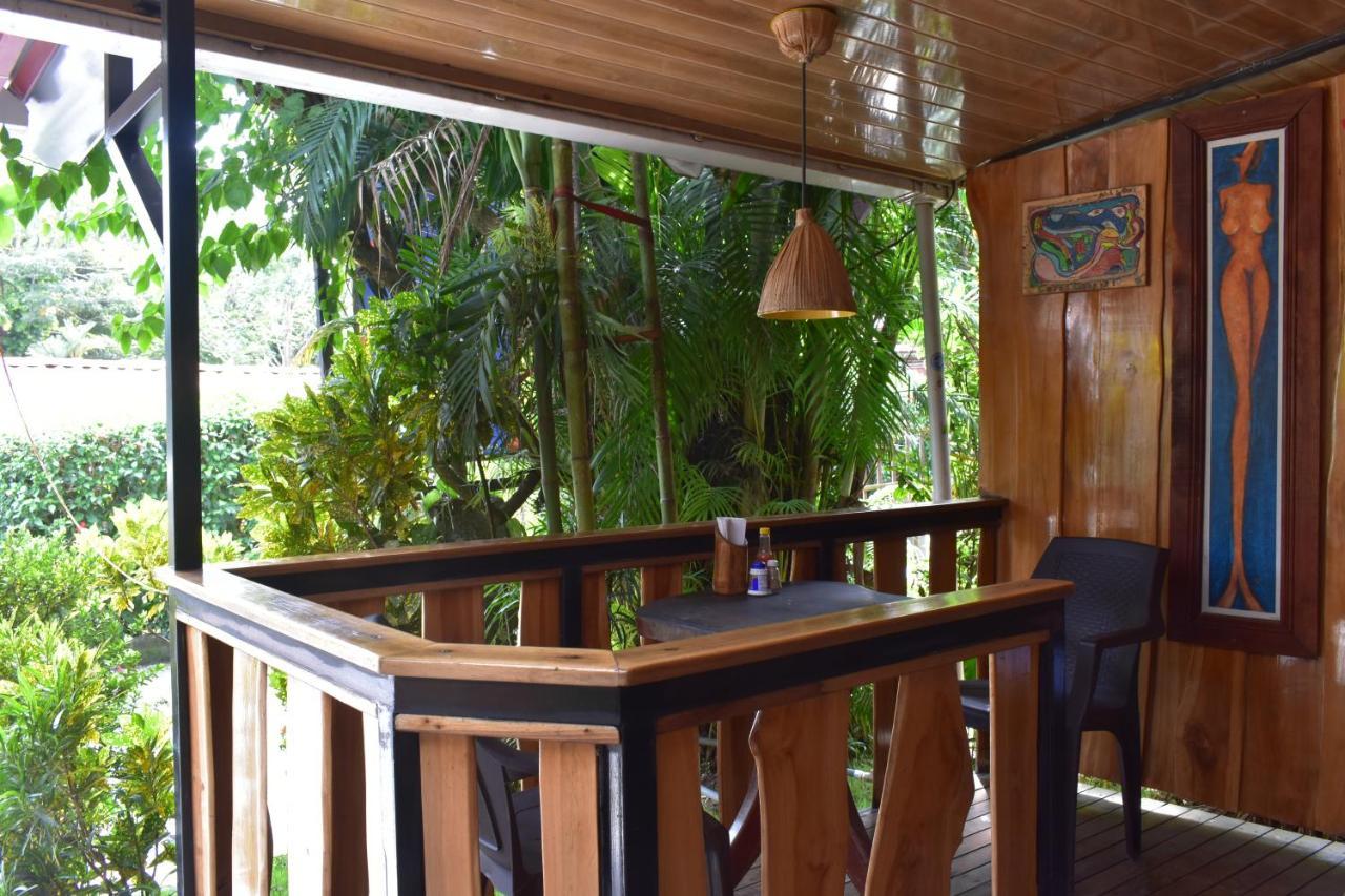 Costa Linda Art Hostel 曼努埃尔安东尼奥 外观 照片