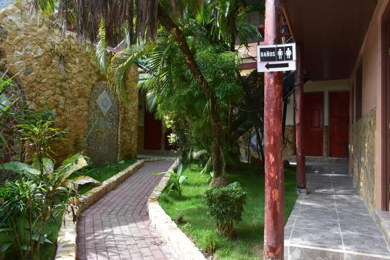 Costa Linda Art Hostel 曼努埃尔安东尼奥 外观 照片